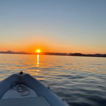 En Privee, Face A La Avec Acces Direct * Hyères